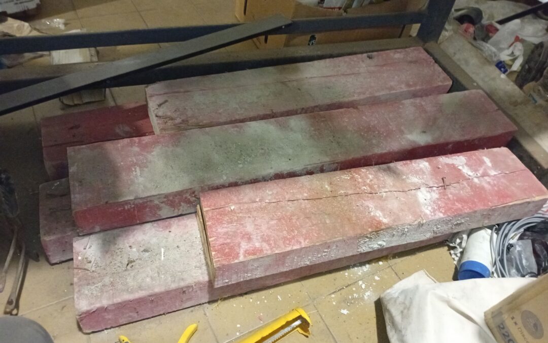 Tabiques / Tirantes de eucalipto