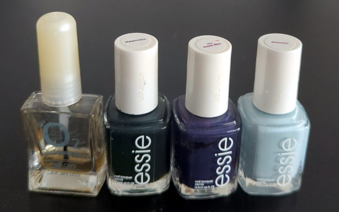 4 esmaltes viejos