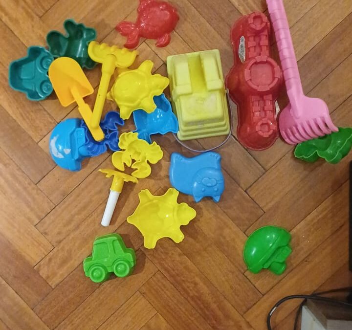 Juguetes de plástico para la playa