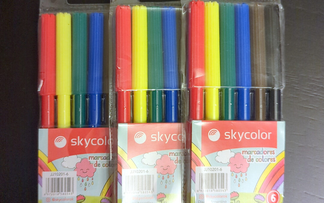 3 cajas de 6 marcadores de colores