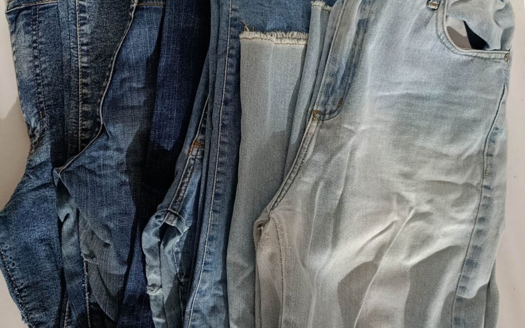 Jeans elastizados rotos