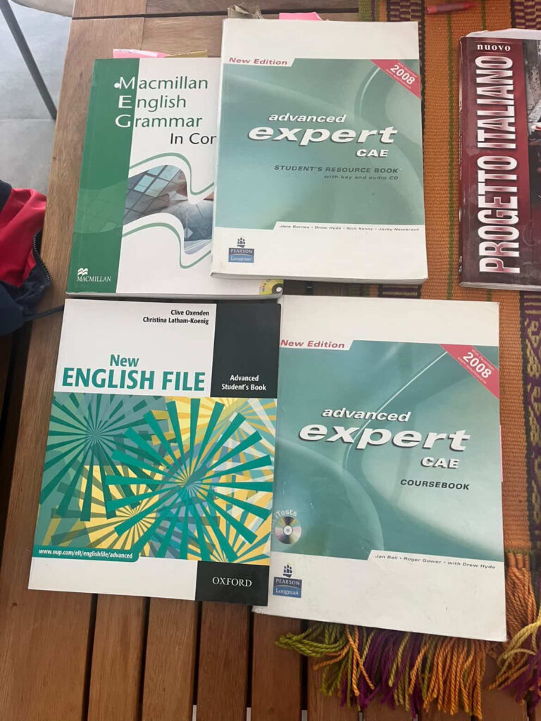 Manuales de Italiano e Inglés