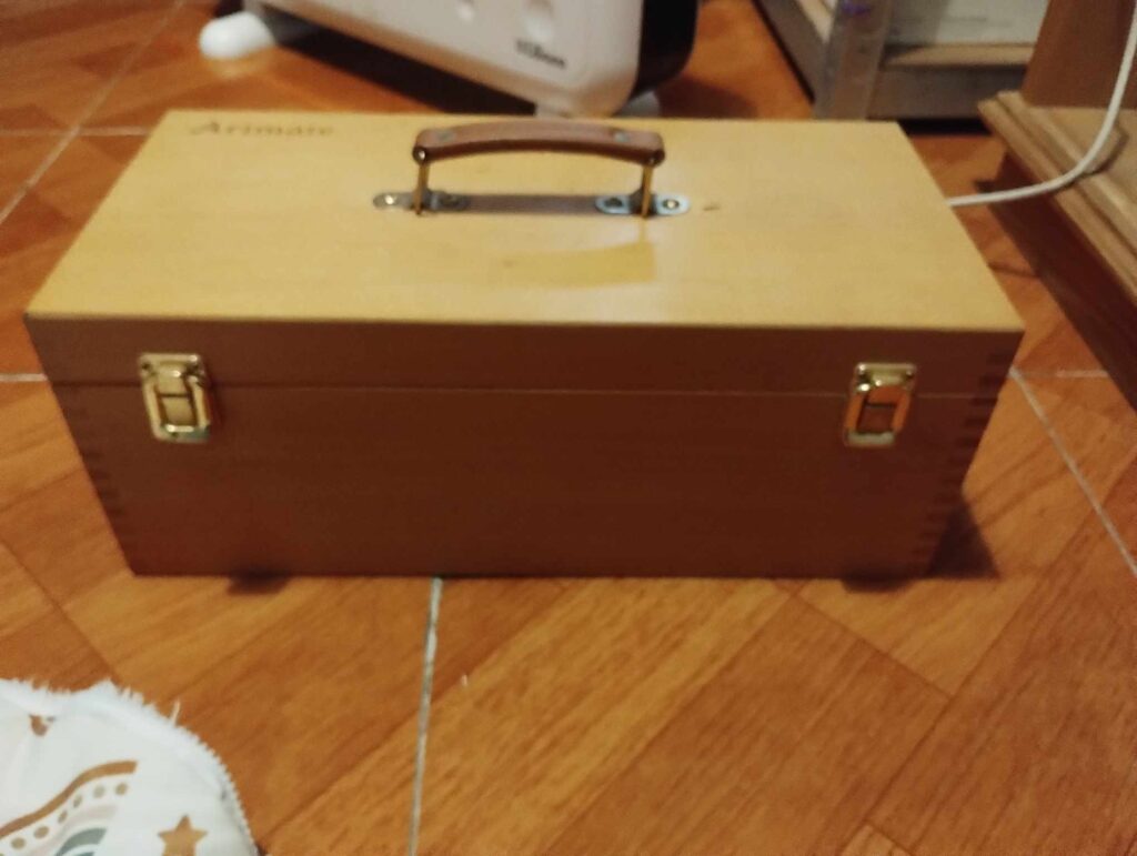 Caja para pinturas acrilicas