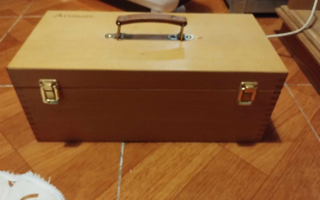 Caja para pinturas acrilicas