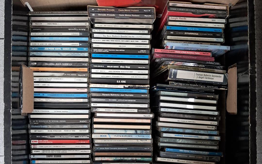 CDs y DVDs