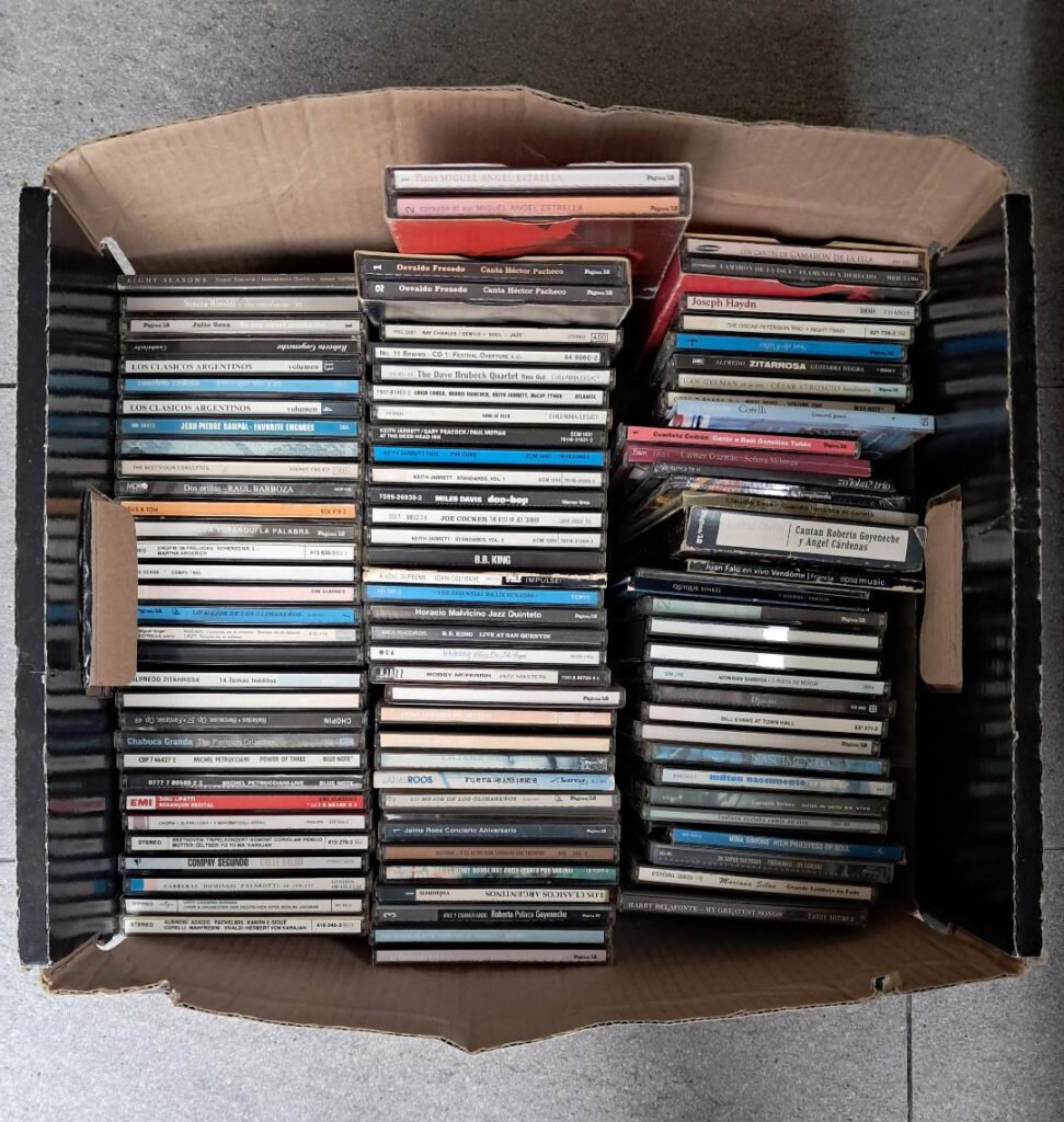 CDs y DVDs