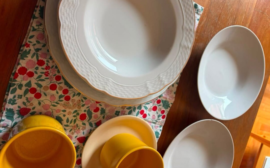 Platos, tazas e individuales
