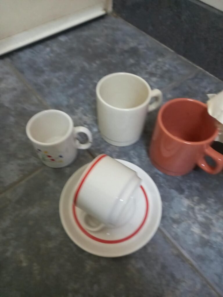 tazas desayuno, tazas de te y platitos